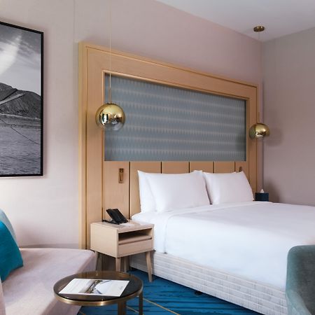 Maani Muscat Hotel & Suites Esterno foto