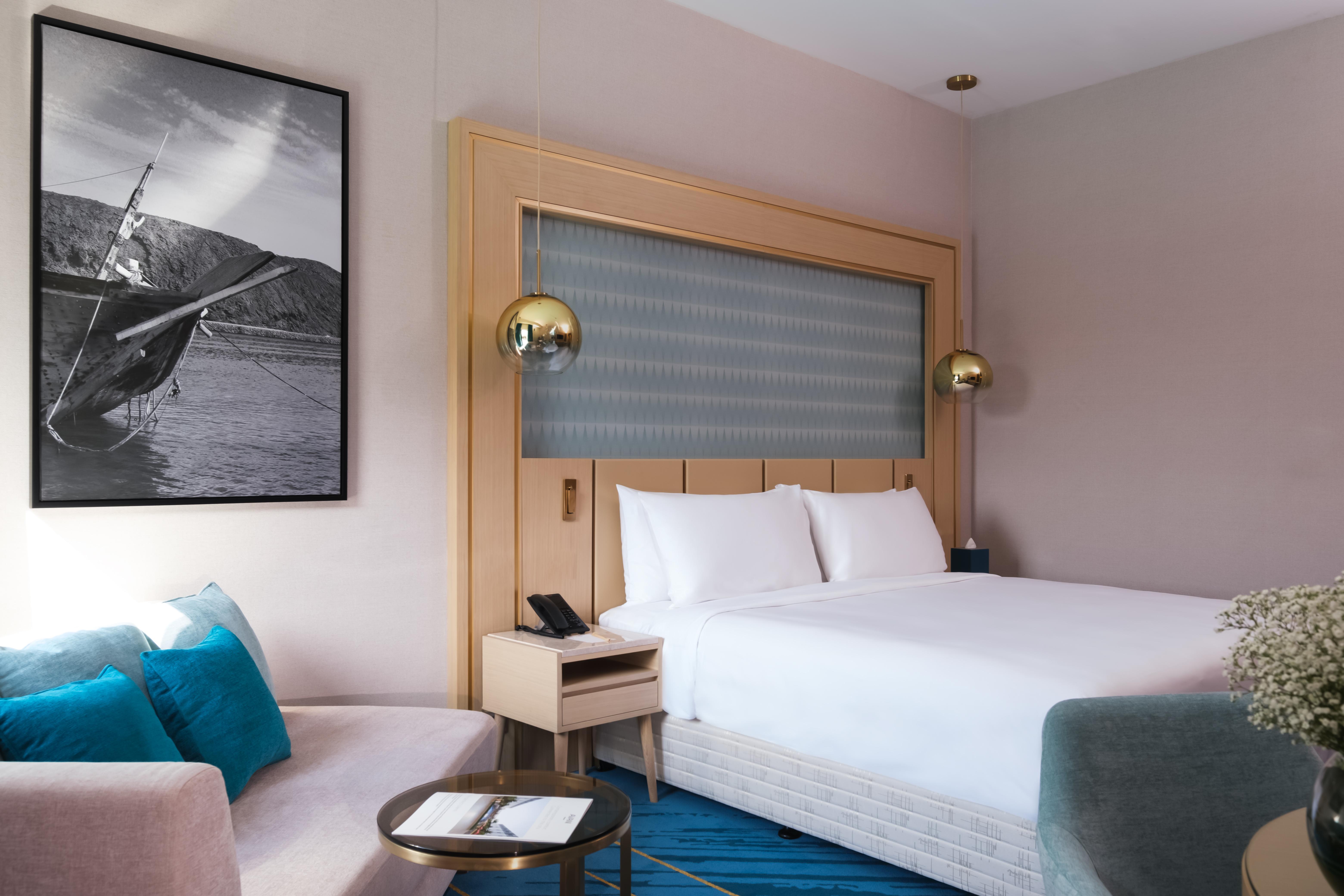 Maani Muscat Hotel & Suites Esterno foto