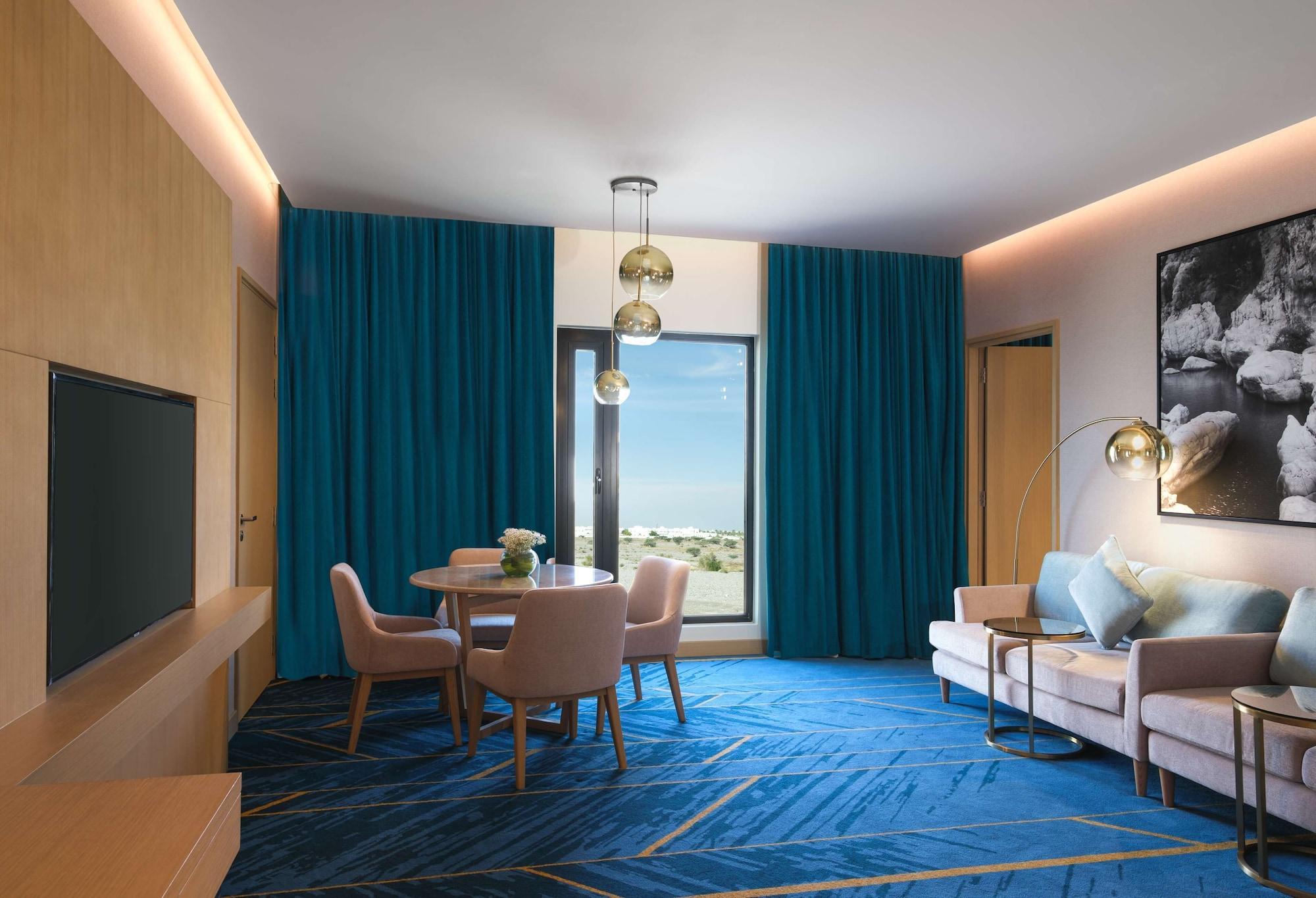 Maani Muscat Hotel & Suites Esterno foto