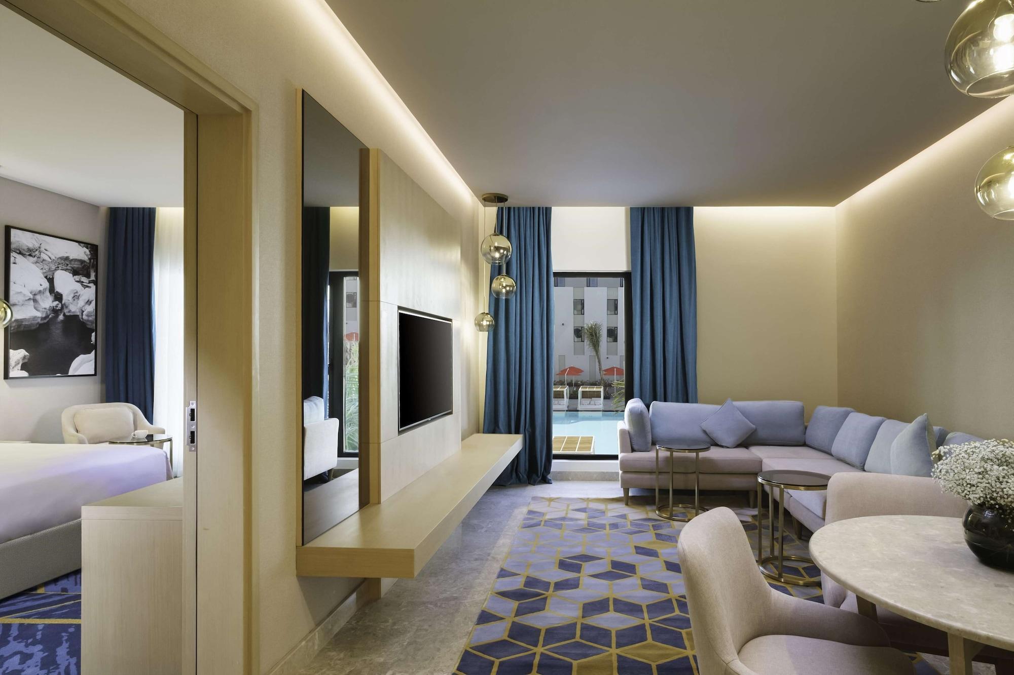 Maani Muscat Hotel & Suites Esterno foto