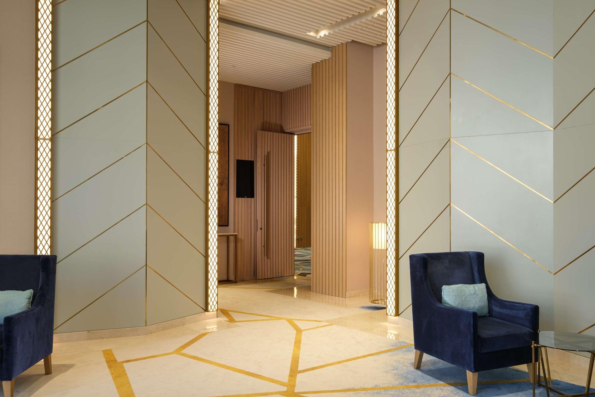 Maani Muscat Hotel & Suites Esterno foto