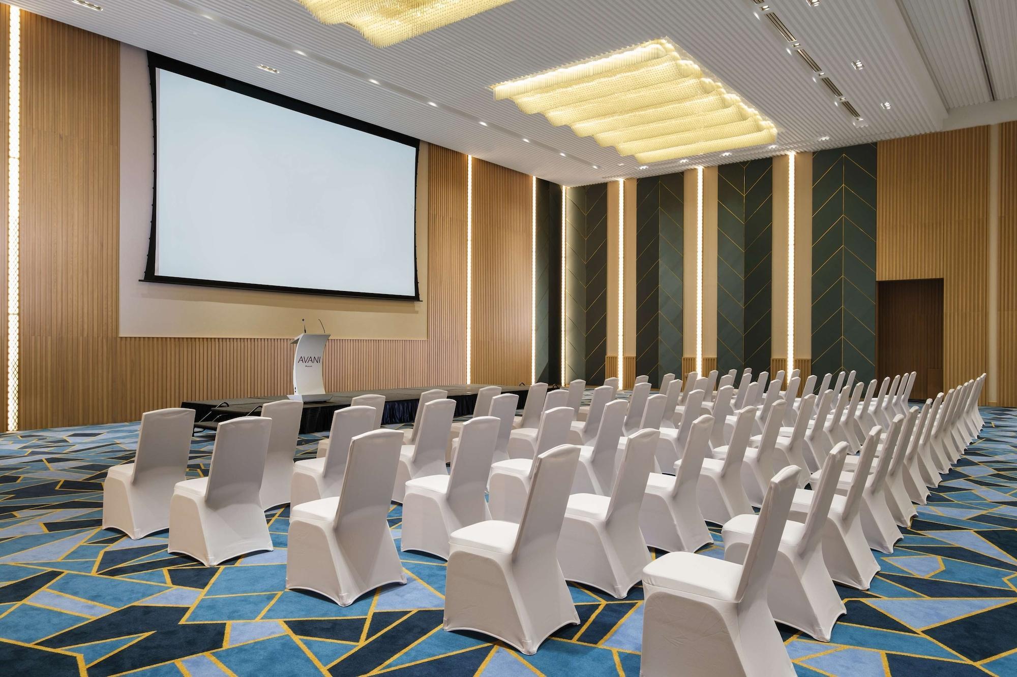Maani Muscat Hotel & Suites Esterno foto
