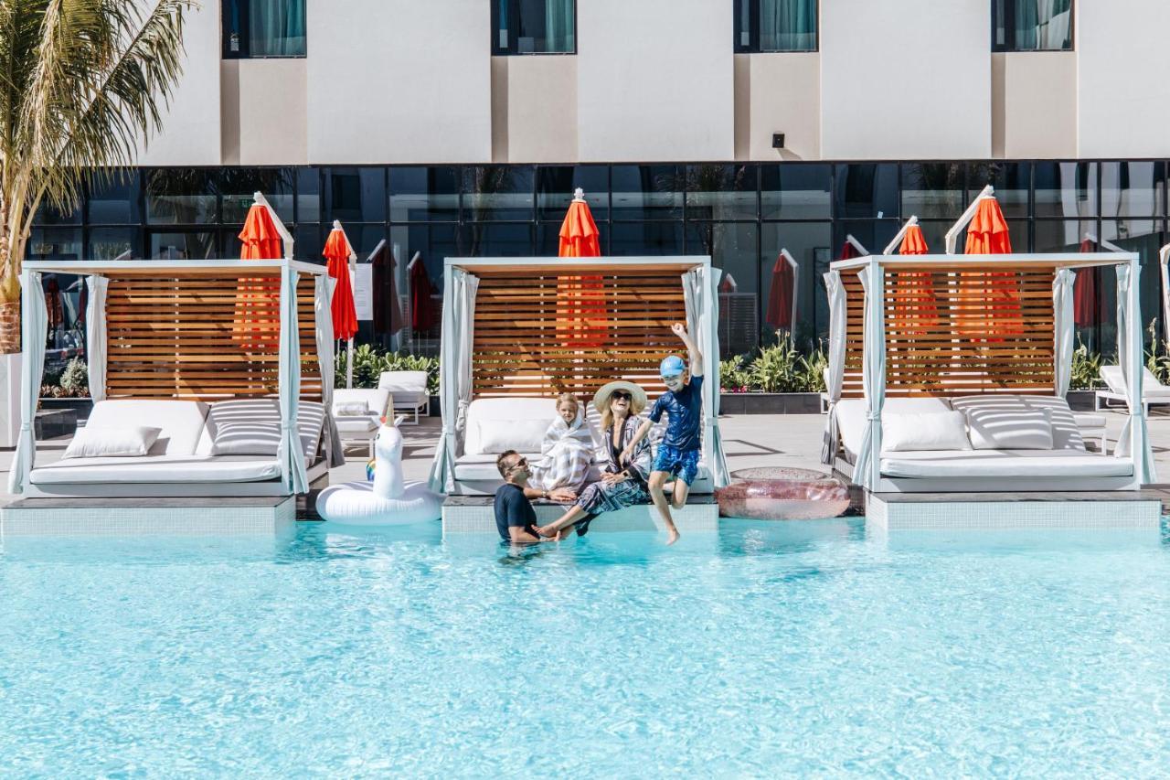 Maani Muscat Hotel & Suites Esterno foto